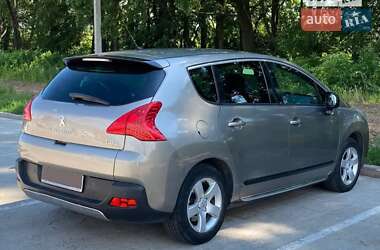 Внедорожник / Кроссовер Peugeot 3008 2013 в 