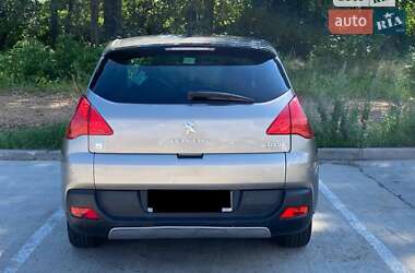 Внедорожник / Кроссовер Peugeot 3008 2013 в 