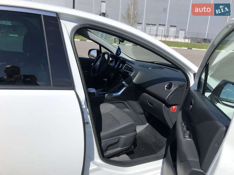 Позашляховик / Кросовер Peugeot 3008 2014 в Рівному