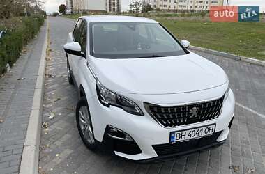 Внедорожник / Кроссовер Peugeot 3008 2018 в Южном