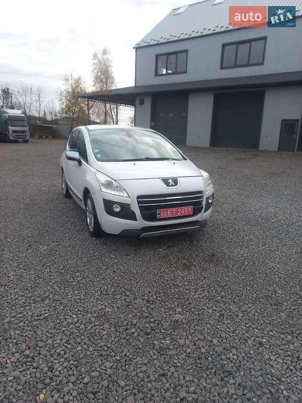 Внедорожник / Кроссовер Peugeot 3008 2011 в Костополе