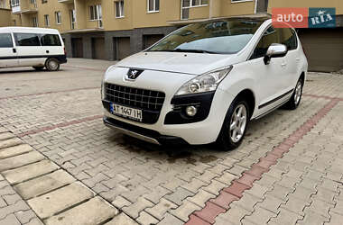 Позашляховик / Кросовер Peugeot 3008 2011 в Чернівцях