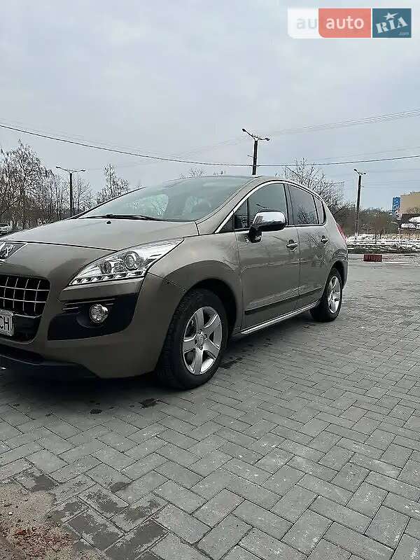 Peugeot 3008 2013