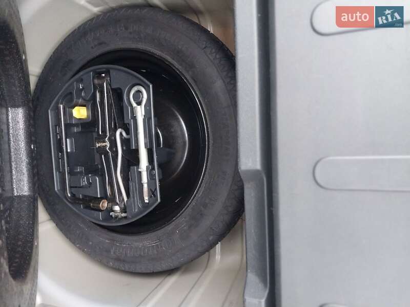 Позашляховик / Кросовер Peugeot 3008 2014 в Володимирі