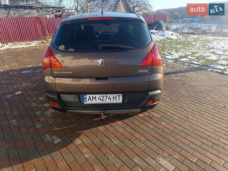 Позашляховик / Кросовер Peugeot 3008 2013 в Коростені