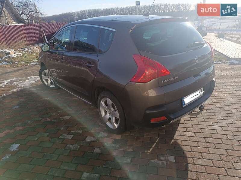 Позашляховик / Кросовер Peugeot 3008 2013 в Коростені