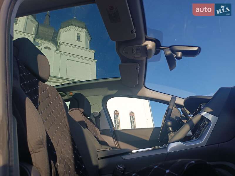 Позашляховик / Кросовер Peugeot 3008 2013 в Коростені