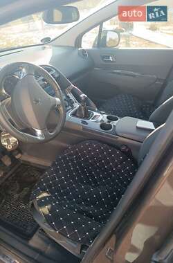 Peugeot 3008 2013