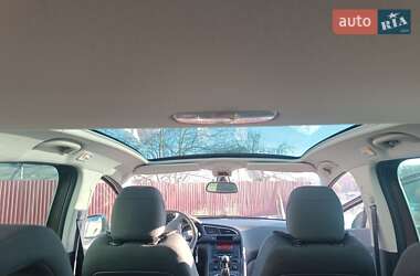 Внедорожник / Кроссовер Peugeot 3008 2013 в 