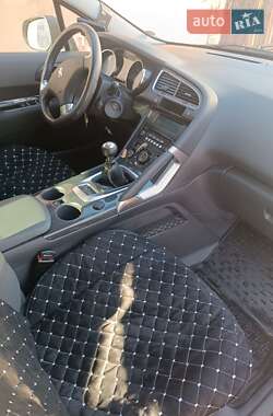 Внедорожник / Кроссовер Peugeot 3008 2013 в 