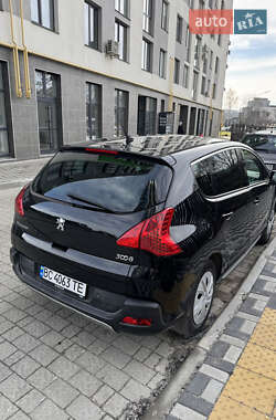 Позашляховик / Кросовер Peugeot 3008 2010 в Львові