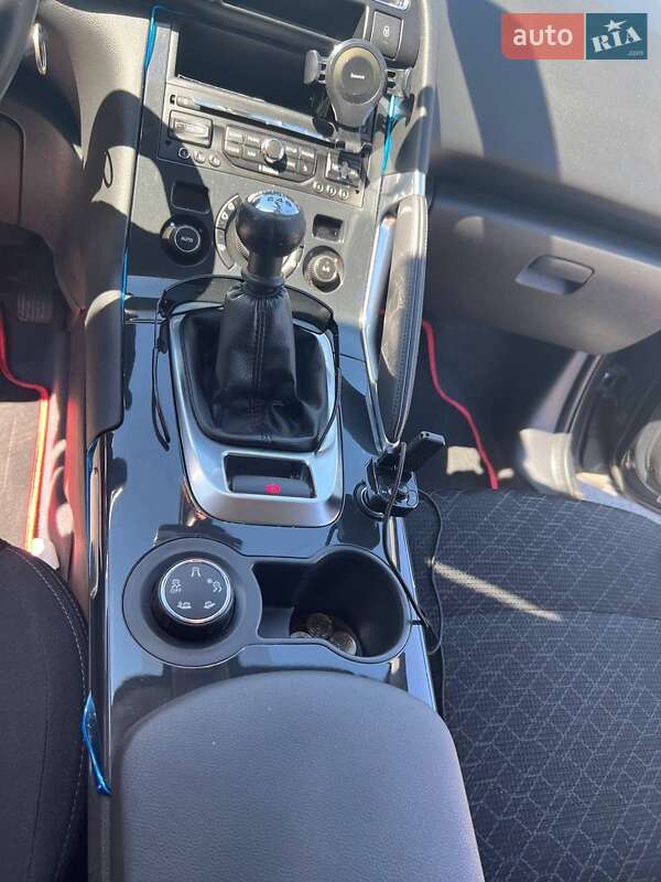 Позашляховик / Кросовер Peugeot 3008 2015 в Овідіополі