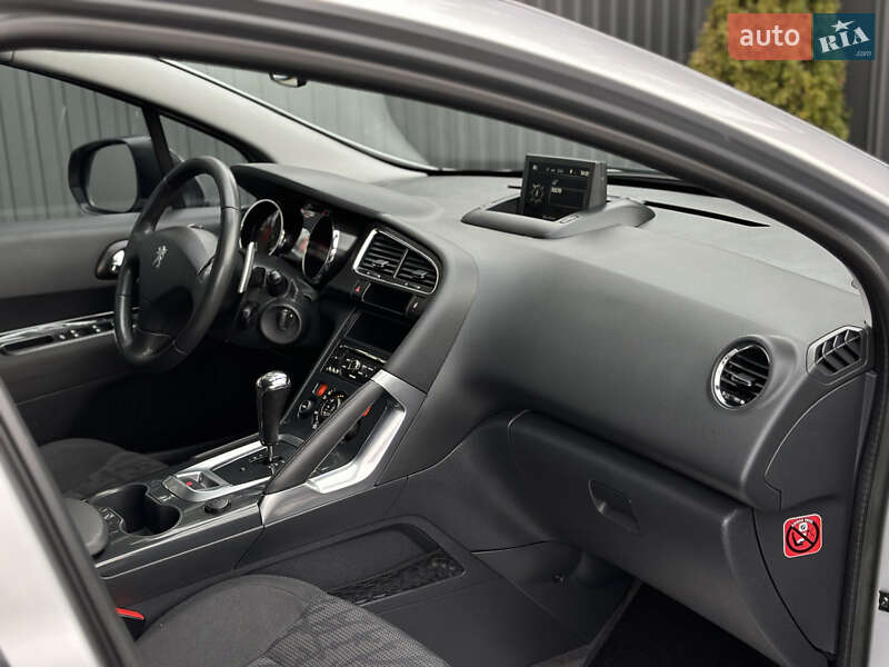Внедорожник / Кроссовер Peugeot 3008 2013 в Смыге