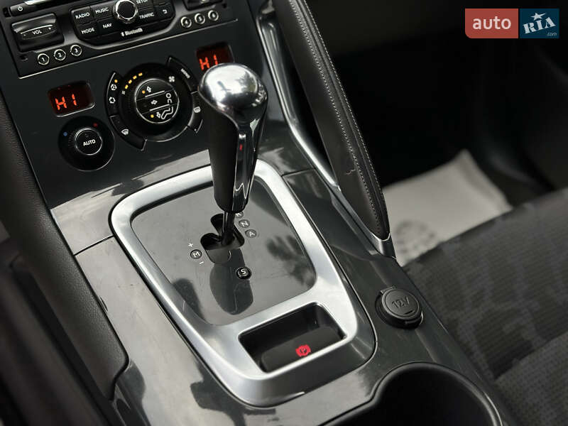 Внедорожник / Кроссовер Peugeot 3008 2013 в Смыге