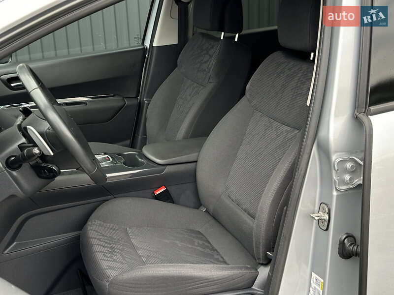 Внедорожник / Кроссовер Peugeot 3008 2013 в Смыге
