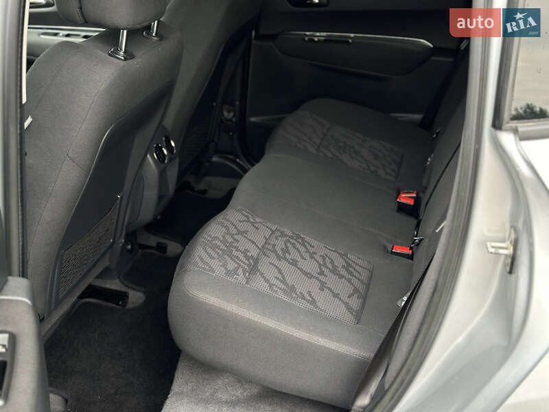 Внедорожник / Кроссовер Peugeot 3008 2013 в Смыге