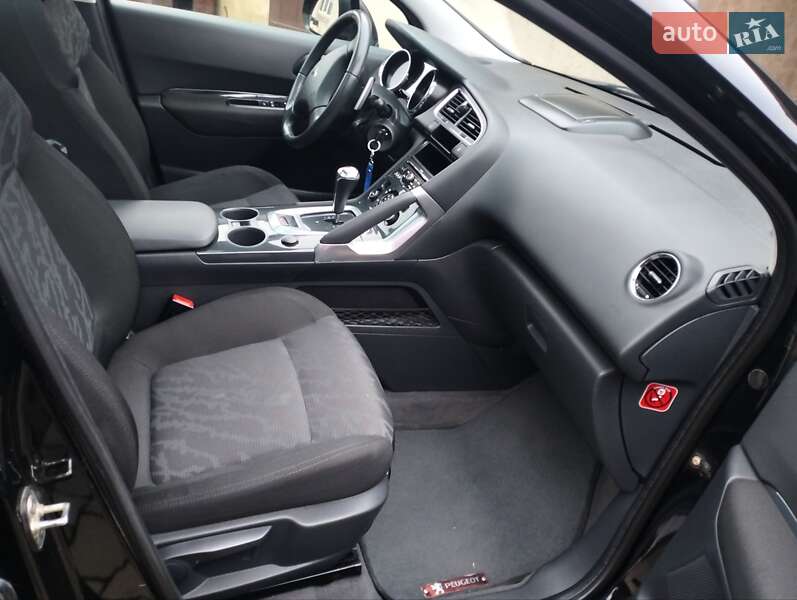 Позашляховик / Кросовер Peugeot 3008 2010 в Луцьку