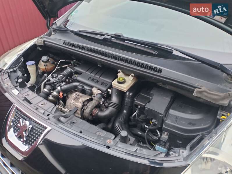 Позашляховик / Кросовер Peugeot 3008 2010 в Луцьку