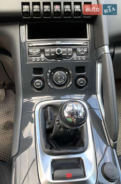 Внедорожник / Кроссовер Peugeot 3008 2010 в 