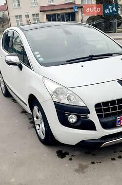 Позашляховик / Кросовер Peugeot 3008 2011 в Львові