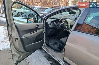 Внедорожник / Кроссовер Peugeot 3008 2012 в 
