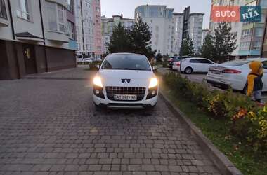 Внедорожник / Кроссовер Peugeot 3008 2012 в Ивано-Франковске