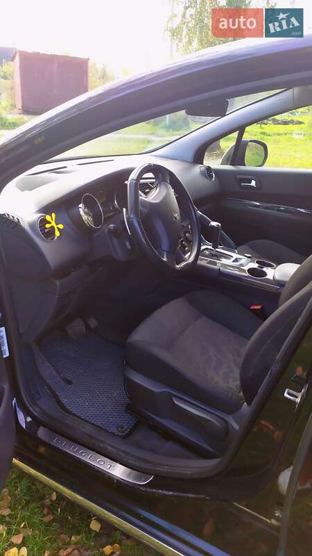 Позашляховик / Кросовер Peugeot 3008 2009 в Львові
