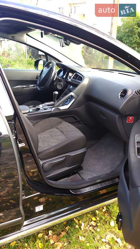 Позашляховик / Кросовер Peugeot 3008 2009 в Львові