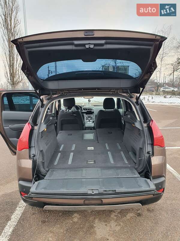 Позашляховик / Кросовер Peugeot 3008 2013 в Житомирі