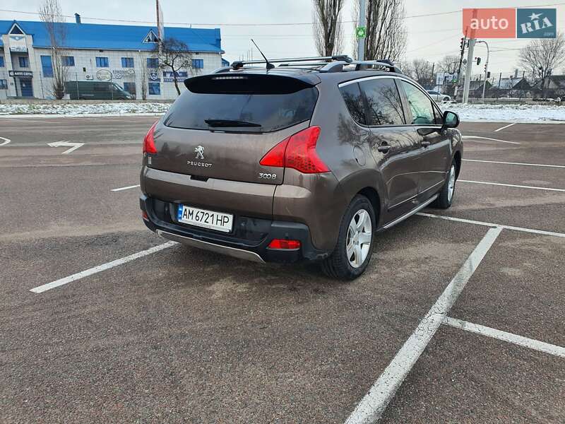 Позашляховик / Кросовер Peugeot 3008 2013 в Житомирі