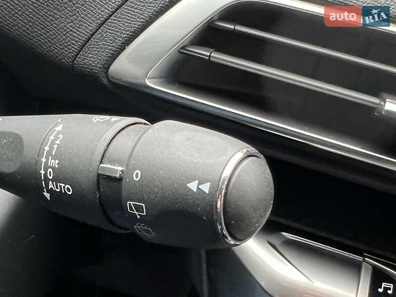 Позашляховик / Кросовер Peugeot 3008 2019 в Львові