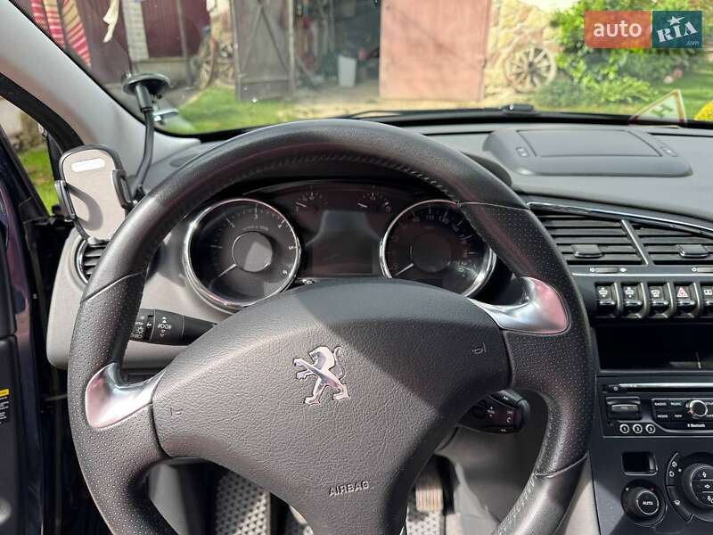 Внедорожник / Кроссовер Peugeot 3008 2015 в Львове
