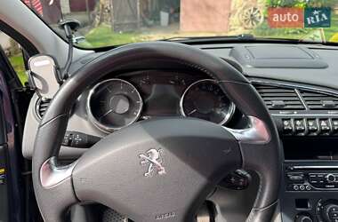 Позашляховик / Кросовер Peugeot 3008 2015 в 