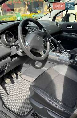 Позашляховик / Кросовер Peugeot 3008 2015 в 