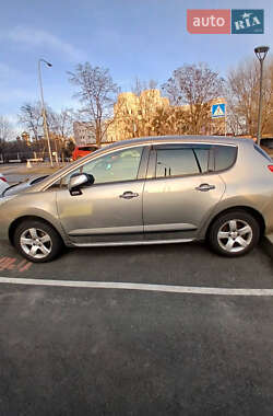 Внедорожник / Кроссовер Peugeot 3008 2009 в Киеве