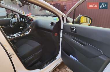 Внедорожник / Кроссовер Peugeot 3008 2011 в 