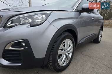 Внедорожник / Кроссовер Peugeot 3008 2020 в Киеве