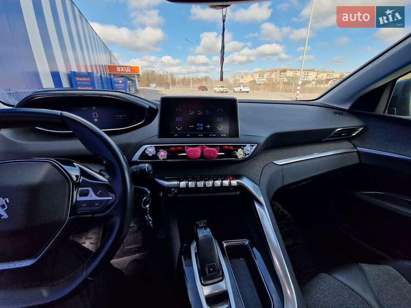 Позашляховик / Кросовер Peugeot 3008 2018 в Дубні