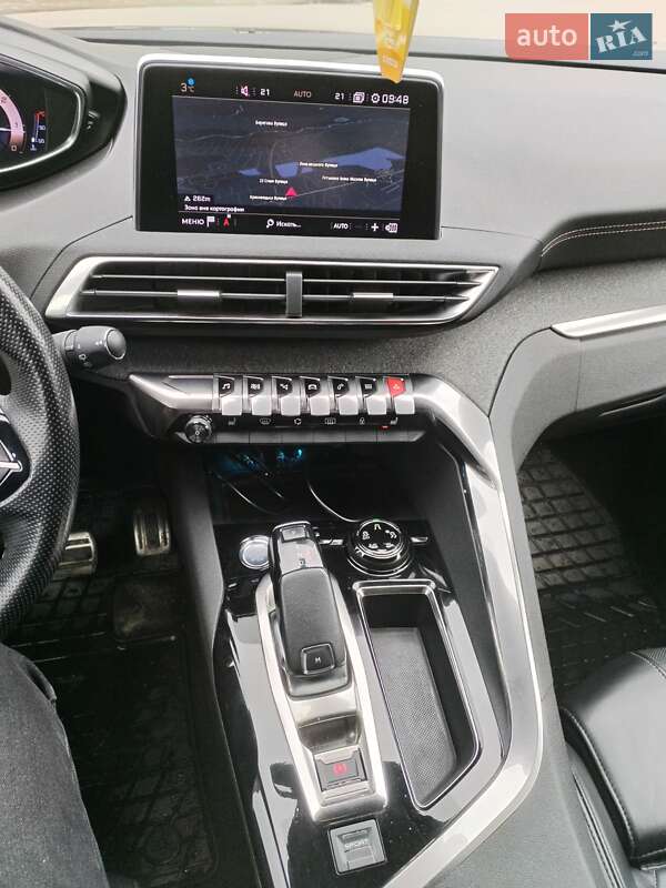 Позашляховик / Кросовер Peugeot 3008 2019 в Івано-Франківську