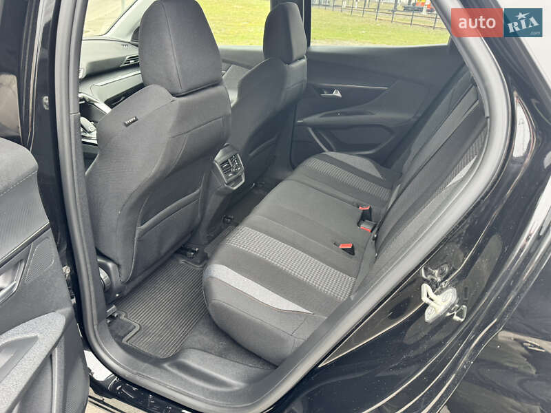 Внедорожник / Кроссовер Peugeot 3008 2021 в Киеве
