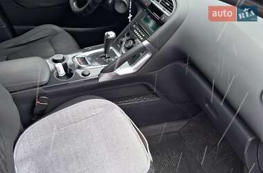 Внедорожник / Кроссовер Peugeot 3008 2013 в 