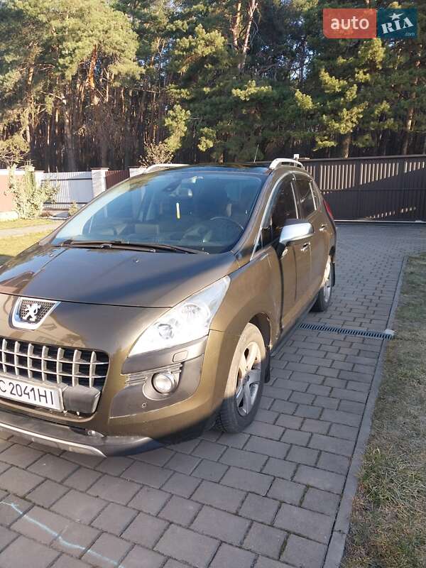 Позашляховик / Кросовер Peugeot 3008 2010 в Луцьку