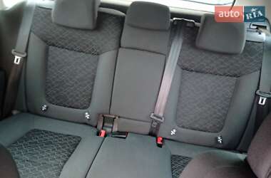 Позашляховик / Кросовер Peugeot 3008 2014 в 