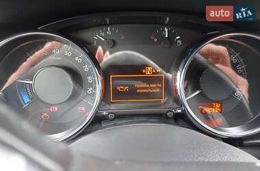 Позашляховик / Кросовер Peugeot 3008 2014 в 