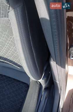 Позашляховик / Кросовер Peugeot 3008 2014 в 