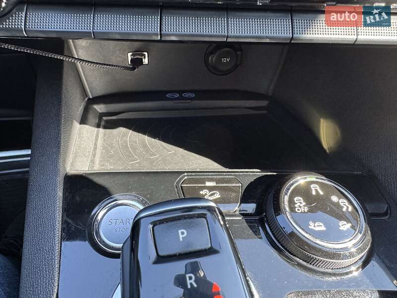 Позашляховик / Кросовер Peugeot 3008 2017 в Києві фото 33 Позашляховик / Кросовер Peugeot 3008 2017 в Києві