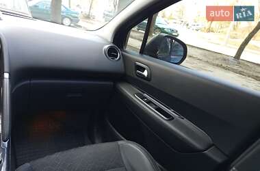 Позашляховик / Кросовер Peugeot 3008 2015 в 