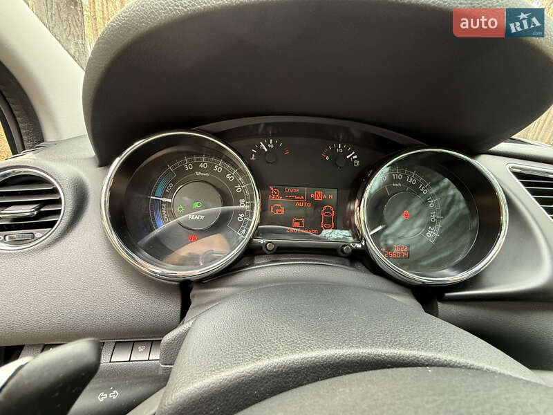 Позашляховик / Кросовер Peugeot 3008 2013 в Луцьку