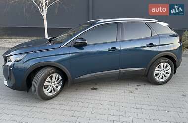 Внедорожник / Кроссовер Peugeot 3008 2023 в 