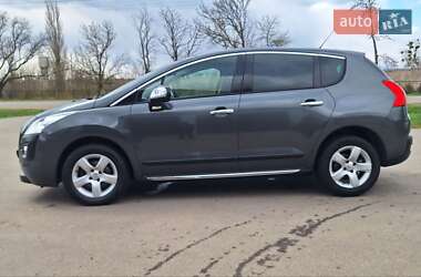 Позашляховик / Кросовер Peugeot 3008 2012 в 